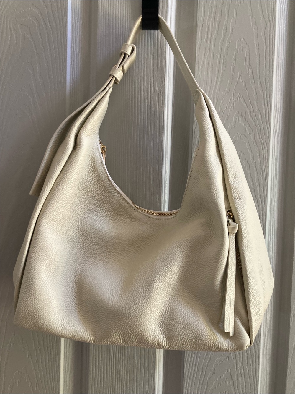 NEW - TOTE LE MONDE Bone Barcelona Bag with Gold Details - O/S